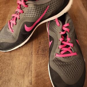 Women's Nike Flex shoes worn once.